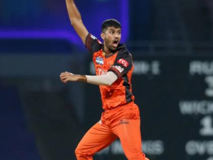 India all-rounder Washington Sundar suffers shoulder injury ahead of Zimbabwe tour | India all-rounder Washington Sundar suffers shoulder injury ahead of Zimbabwe tour