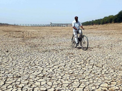 Water Crisis: 13 Rivers Run Dry Across Country, Ganga's Storage at 41% | Water Crisis: 13 Rivers Run Dry Across Country, Ganga's Storage at 41%