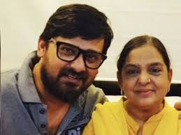 Wajid Khan's mother infected with COVID-19 hours after her son's demise | Wajid Khan's mother infected with COVID-19 hours after her son's demise