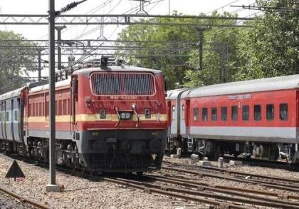 Holi 2025: Western Railway To Run Special Trains From Mumbai Central To Kathgodam & Kanpur Anwarganj To Reduce Passenger Rush | Holi 2025: Western Railway To Run Special Trains From Mumbai Central To Kathgodam & Kanpur Anwarganj To Reduce Passenger Rush Holi 2025: Western Railway To Run Special Trains From Mumbai Central To Kathgodam & Kanpur Anwarganj To Reduce Passenger Rush | Holi 2025: Western Railway To Run Special Trains From Mumbai Central To Kathgodam & Kanpur Anwarganj To Reduce Passenger Rush