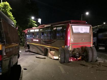 Mumbai: Bus illegally carrying 20 passengers meets with an accident | Mumbai: Bus illegally carrying 20 passengers meets with an accident