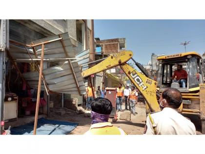 AMC carries out major anti-encroachment drive at Gulmandi | AMC carries out major anti-encroachment drive at Gulmandi