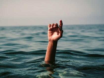 Maharashtra: 2 die, 3 rescued, after 5 children drown in sea off Worli | Maharashtra: 2 die, 3 rescued, after 5 children drown in sea off Worli