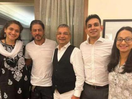 Shah Rukh Khan celebrates son Aryan Khan's release from jail with his legal team | Shah Rukh Khan celebrates son Aryan Khan's release from jail with his legal team Shah Rukh Khan celebrates son Aryan Khan's release from jail with his legal team | Shah Rukh Khan celebrates son Aryan Khan's release from jail with his legal team