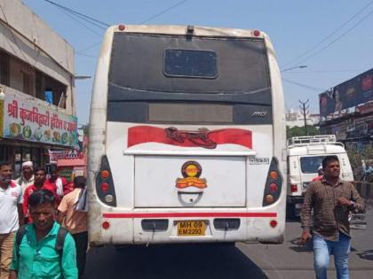 Woman crushed to death by Shivshahi bus near Parbhani railway station | Woman crushed to death by Shivshahi bus near Parbhani railway station