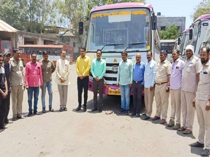Chhatrapati Sambhajinagar: ST corporation's 'Hirkani' buses reintroduced with improved features | Chhatrapati Sambhajinagar: ST corporation's 'Hirkani' buses reintroduced with improved features