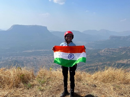 Determined Kajal Kambale becomes First Disabled Female Climber to Scale Lingana Fort | Determined Kajal Kambale becomes First Disabled Female Climber to Scale Lingana Fort