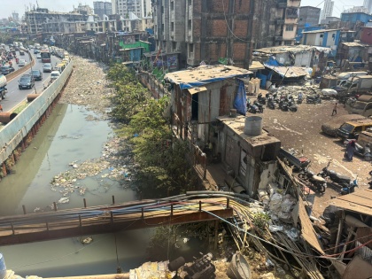 The Three Year Itch That's Causing Traffic Jams in Dharavi | The Three Year Itch That's Causing Traffic Jams in Dharavi