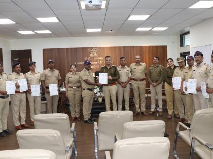 Nashik Police Foil Cannabis Smuggling Plot, Seize 28 Kg of Marijuana After High-Speed Chase | Nashik Police Foil Cannabis Smuggling Plot, Seize 28 Kg of Marijuana After High-Speed Chase Nashik Police Foil Cannabis Smuggling Plot, Seize 28 Kg of Marijuana After High-Speed Chase | Nashik Police Foil Cannabis Smuggling Plot, Seize 28 Kg of Marijuana After High-Speed Chase