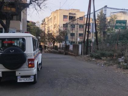 Nashik Horror: Husband Kills Wife with Crowbar and Cooker Lid During Argument at Home | Nashik Horror: Husband Kills Wife with Crowbar and Cooker Lid During Argument at Home Nashik Horror: Husband Kills Wife with Crowbar and Cooker Lid During Argument at Home | Nashik Horror: Husband Kills Wife with Crowbar and Cooker Lid During Argument at Home