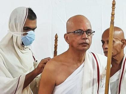 Who Is Prakash Shah? Mukesh Ambani’s Close Aide Becomes Monk After Quitting Rs 75 Crore Job | Who Is Prakash Shah? Mukesh Ambani’s Close Aide Becomes Monk After Quitting Rs 75 Crore Job Who Is Prakash Shah? Mukesh Ambani’s Close Aide Becomes Monk After Quitting Rs 75 Crore Job | Who Is Prakash Shah? Mukesh Ambani’s Close Aide Becomes Monk After Quitting Rs 75 Crore Job
