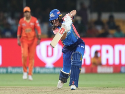 WPL 2024: Mumbai Indians Clinch Second Straight Win with Easy Chase over Gujarat Giants | WPL 2024: Mumbai Indians Clinch Second Straight Win with Easy Chase over Gujarat Giants