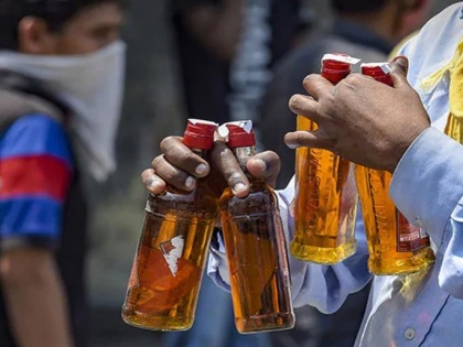 Maharashtra govt allows home delivery of liquor amid lockdown | Maharashtra govt allows home delivery of liquor amid lockdown