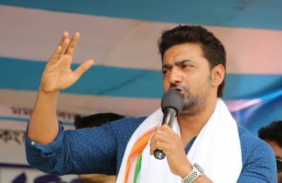 West Bengal: Cash-for-Job, Complaint of Fraud Against PA of Trinamool’s Celebrity Candidate Dev West Bengal: Cash-for-Job, Complaint of Fraud Against PA of Trinamool’s Celebrity Candidate Dev