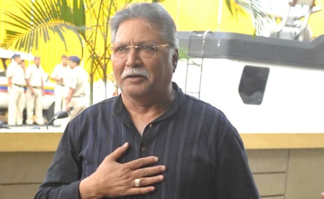 Vikram Gokhale Slips Into Coma Actor Put On Ventilator Support