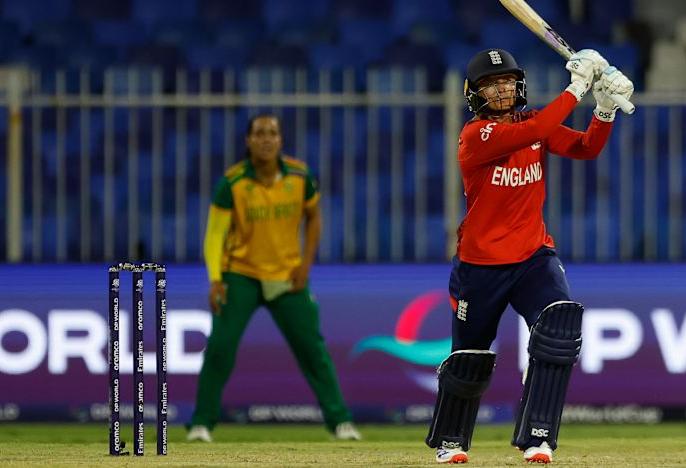 ENG vs SA, Women’s T20 World Cup 2024: England Beats South Africa by Seven Wickets at Sharjah, Climbs to Top of Group B