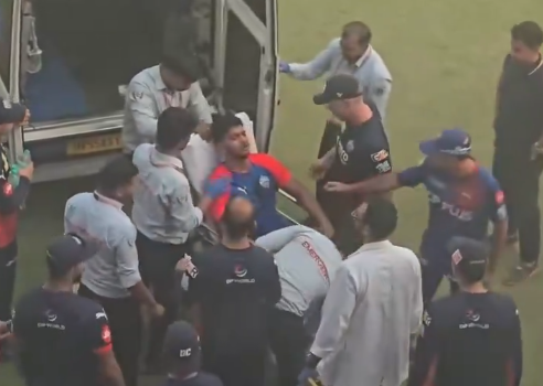 IPL 2026: Delhi Capitals Player Taken to Hospital After Nasty Blow to Face During Practice Ahead of DC vs PBKS Match (VIDEO)