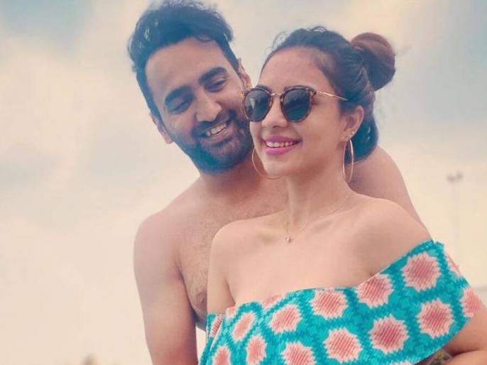 pooja-banerjee-sandeep-sejwal-announce-first-pregnancy-with-adorable