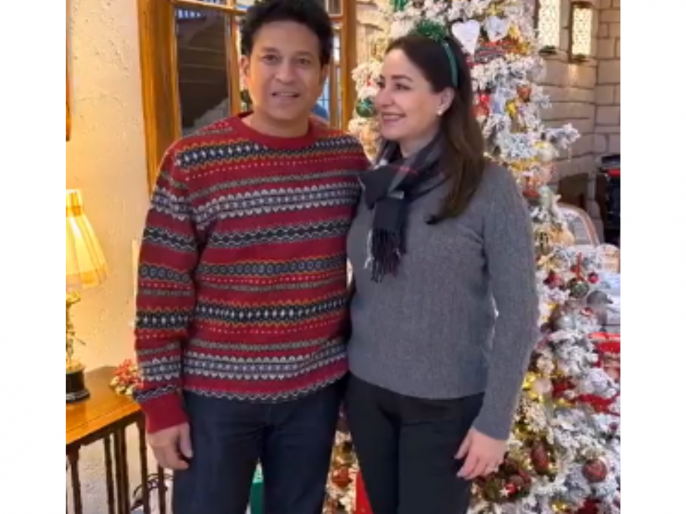 Sachin Tendulkar Celebrates Christmas in London with Wife Anjali (Watch Video)