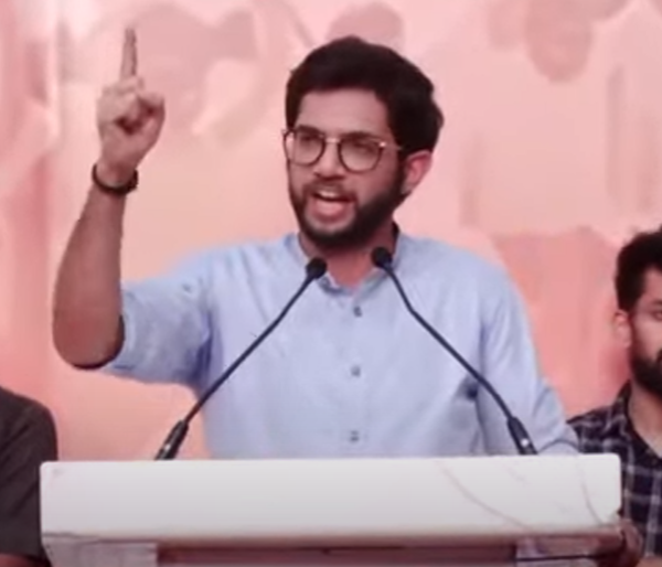 Watch Aditya Thackeray Leads Protest Rally Over Assault On Shiv Sena Womens Wing Chief 7634