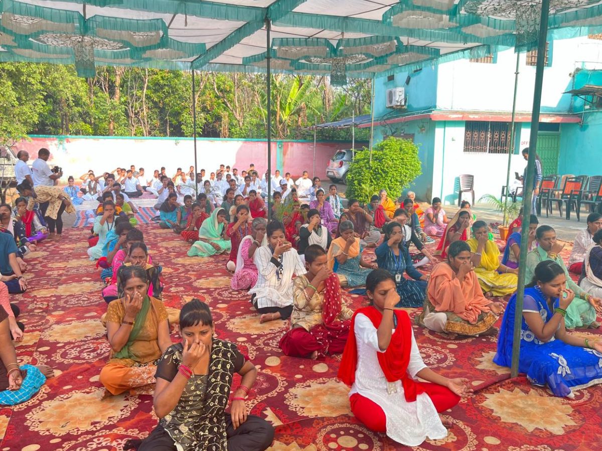 Vedanta Aluminium Celebrates International Day Of Yogawith Community 