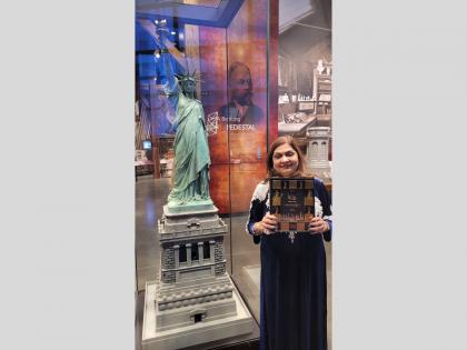 Sima Taparia Receives Elite Most Influential Indian Award at Statue of Liberty in New York | Sima Taparia Receives Elite Most Influential Indian Award at Statue of Liberty in New York Sima Taparia Receives Elite Most Influential Indian Award at Statue of Liberty in New York | Sima Taparia Receives Elite Most Influential Indian Award at Statue of Liberty in New York