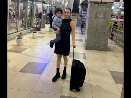 Mrs. Universe India 2023, Madhuri Patle, Radiates Elegance at Nagpur Airport with Toddler | Mrs. Universe India 2023, Madhuri Patle, Radiates Elegance at Nagpur Airport with Toddler