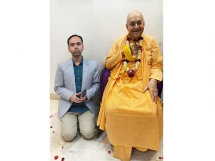 Renowned film director Vipin Agnihotri joins hands with Giriraj Swami for a unique spiritual initiative | Renowned film director Vipin Agnihotri joins hands with Giriraj Swami for a unique spiritual initiative