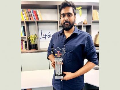 LifeSigns Received The Economic Times Award For Best Healthtech Start-Up Of The Year 2022-2023 | LifeSigns Received The Economic Times Award For Best Healthtech Start-Up Of The Year 2022-2023