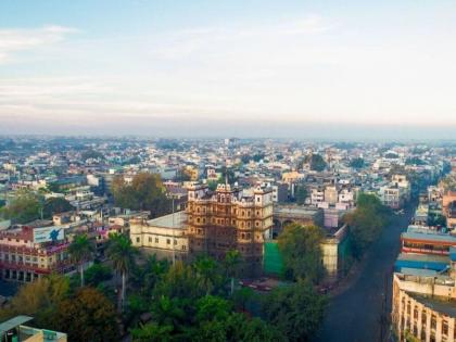 Commercial real estate shines bright in Indore as the stock market goes under shifts | Commercial real estate shines bright in Indore as the stock market goes under shifts Commercial real estate shines bright in Indore as the stock market goes under shifts | Commercial real estate shines bright in Indore as the stock market goes under shifts
