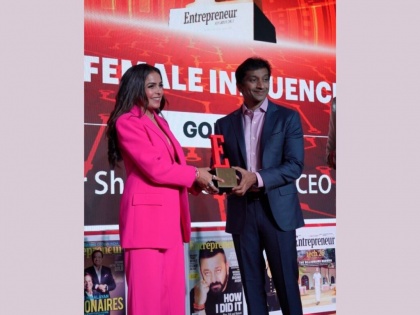 Meher Sheikh bags Emerging Female Influencer in Media Industry Award | Meher Sheikh bags Emerging Female Influencer in Media Industry Award