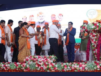 Prime Minister Shri Narendra Modi inaugurated Mega Free Medical Camp at Olpad, Surat, Gujarat | Prime Minister Shri Narendra Modi inaugurated Mega Free Medical Camp at Olpad, Surat, Gujarat