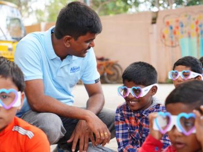 World Sight Day 2022: Expanding Access to Eye Care and Healthy Vision Starts Locally | World Sight Day 2022: Expanding Access to Eye Care and Healthy Vision Starts Locally