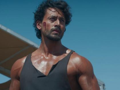 Make way for Tiger Shroff! Critics and audience can’t stop raving about the actor’s performance in Bade Miyan Chote Miyan | Make way for Tiger Shroff! Critics and audience can’t stop raving about the actor’s performance in Bade Miyan Chote Miyan