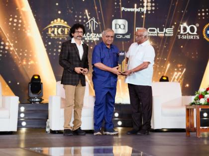 Manappuram Presents Unique Times MBA Award to Vijay Sankeshwar in Historic 19th Edition | Manappuram Presents Unique Times MBA Award to Vijay Sankeshwar in Historic 19th Edition Manappuram Presents Unique Times MBA Award to Vijay Sankeshwar in Historic 19th Edition | Manappuram Presents Unique Times MBA Award to Vijay Sankeshwar in Historic 19th Edition