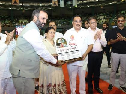 Union Minister C. R. Patil’s Birthday Marked by Mega Social Service Drive: 5,100 Girls Receive Educational Aid in Surat | Union Minister C. R. Patil’s Birthday Marked by Mega Social Service Drive: 5,100 Girls Receive Educational Aid in Surat Union Minister C. R. Patil’s Birthday Marked by Mega Social Service Drive: 5,100 Girls Receive Educational Aid in Surat | Union Minister C. R. Patil’s Birthday Marked by Mega Social Service Drive: 5,100 Girls Receive Educational Aid in Surat