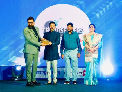 Inking Ideas CEO, Waseem Amrohi, felicitated as Trendsetter 2022 by Maharashtra Times | Inking Ideas CEO, Waseem Amrohi, felicitated as Trendsetter 2022 by Maharashtra Times