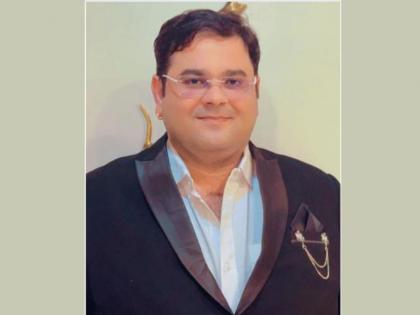 Inspiring story of Suresh Gurwani: a multi-talented entrepreneur & founder of Sarvatm Digital Media Services | Inspiring story of Suresh Gurwani: a multi-talented entrepreneur & founder of Sarvatm Digital Media Services