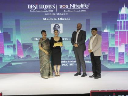 “Major Royden D’Souza” honoured “Mridula Oberoi” for Best Debut Actress – OTT at SoS Nitelife Excellence Awards 2023 | “Major Royden D’Souza” honoured “Mridula Oberoi” for Best Debut Actress – OTT at SoS Nitelife Excellence Awards 2023 “Major Royden D’Souza” honoured “Mridula Oberoi” for Best Debut Actress – OTT at SoS Nitelife Excellence Awards 2023 | “Major Royden D’Souza” honoured “Mridula Oberoi” for Best Debut Actress – OTT at SoS Nitelife Excellence Awards 2023