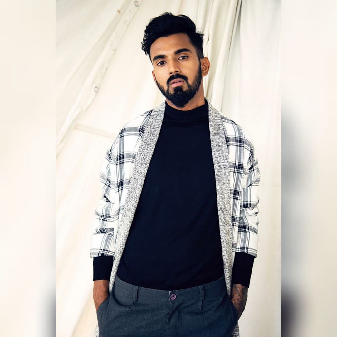 बर्थडे पर देखें स्टार क्रिकेटर KL Rahul की स्टाइलिश तस्वीरें, नहीं है किसी मॉडल से कम, see pics | Birthday special KL Rahul stylish trending photos goes viral see pics | Latest