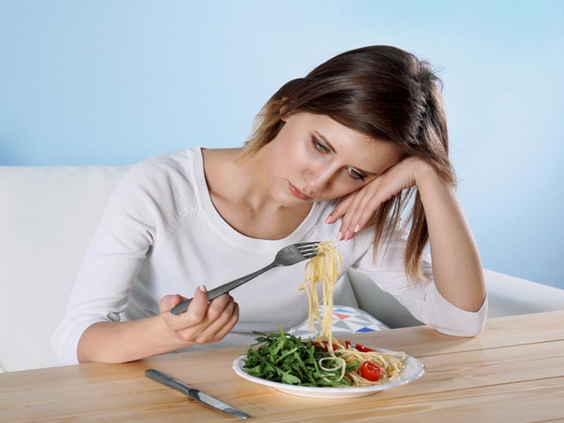 भूख न लगना/कमजोरी का इलाज : भूख बढ़ाने, कमजोरी दूर करके ताकत पाने के लिए आजमाएं ये 8 घरेलू उपाय