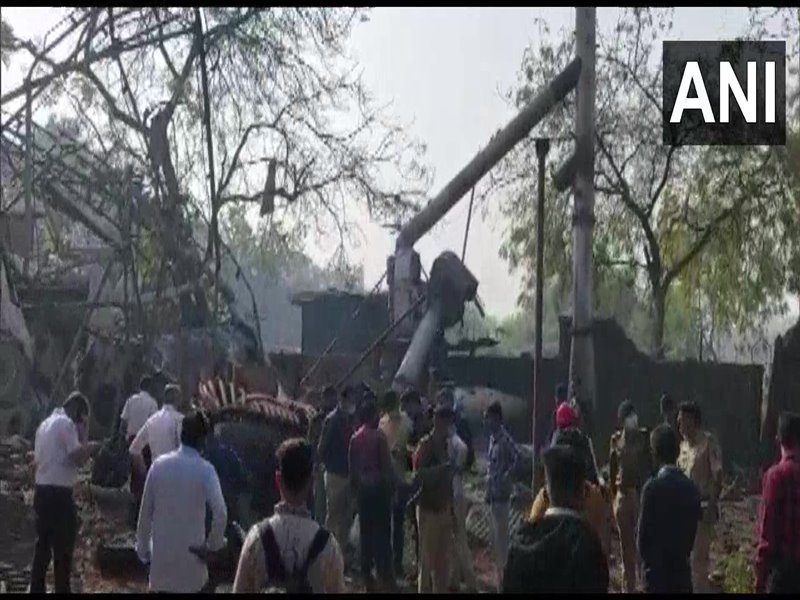 गुजरात के वडोदरा में बड़ा हादसा, केमिकल फैक्ट्री में बॉयलर फटने से चार की  मौत, 11 घायल
