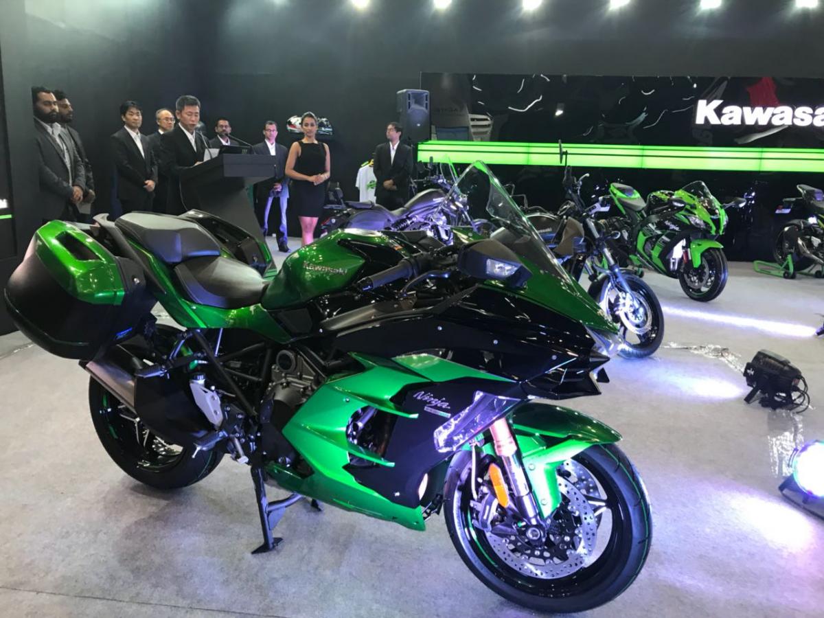 Auto Expo 2018: Kawasaki ने लॉन्च की Ninja H2SX और SE