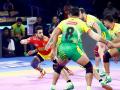 PKL 2019, Gujarat Fortunegiants vs Patna Pirates: प्रदीप नरवाल ने निकाले 17 रेड अंक, पटना ने दर्ज की गुजरात पर जीत - Hindi News | PKL 2019: Patna Pirates Beat Gujarat Fortunegiants (39-33 ) | Latest kabaddi News at Lokmatnews.in