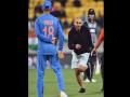 IND vs NZ, 4th T20I: कोहली के करीब पहुंचा फैन, वीडियो में देखें आगे क्या हुआ - Hindi News | India vs New Zealand, 4th T20I: Fan Breaches Security To Get Close To Virat Kohli | Latest cricket News at Lokmatnews.in