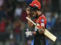 IPL 2020 Eliminator, SRH vs RCB: महज 6 रन बनाकर विराट कोहली आउट, ट्विटर पर लग गई क्लास - Hindi News | IPL 2020 Eliminator, Sunrisers Hyderabad vs Royal Challengers Bangalore: Sunrisers Hyderabad won by 6 wkts | Latest cricket News at Lokmatnews.in