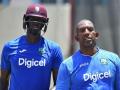 ENG vs WI: टेस्ट सीरीज से पहले कोरोना रिपोर्ट आई नेगेटिव, वेस्टइंडीज टीम से जुड़े कोच फिल सिमंस - Hindi News | ENG vs WI: WI head coach Phil Simmons rejoins team after mandatory quarantine and COVID-19 tests | Latest cricket News at Lokmatnews.in