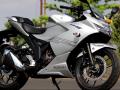 पल्सर और अपाचे के बाद अब इस मोटरसाइकल से चलती दिखेगी पुलिस - Hindi News | Gurugram Police adds 10 Suzuki Gixxer SF 250 motorcycles to squad | Latest automobile News at Lokmatnews.in