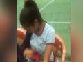 लाइव मैच में महिला खिलाड़ी ने नवजात को पिलाया दूध, Viral हुई तस्वीर - Hindi News | Mizoram Volleyball Player Breastfeeds Baby In Break | Latest cricket News at Lokmatnews.in