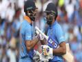 टीम इंडिया में दरार, रोहित-कोहली के धड़े में बंटे खिलाड़ी! - Hindi News | Split in Indian team over Virat Kohli and Rohit Sharma? | Latest cricket News at Lokmatnews.in